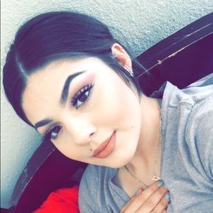 Meet your Posher, Jahissa